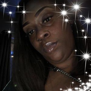 Meet your Posher, Shakia